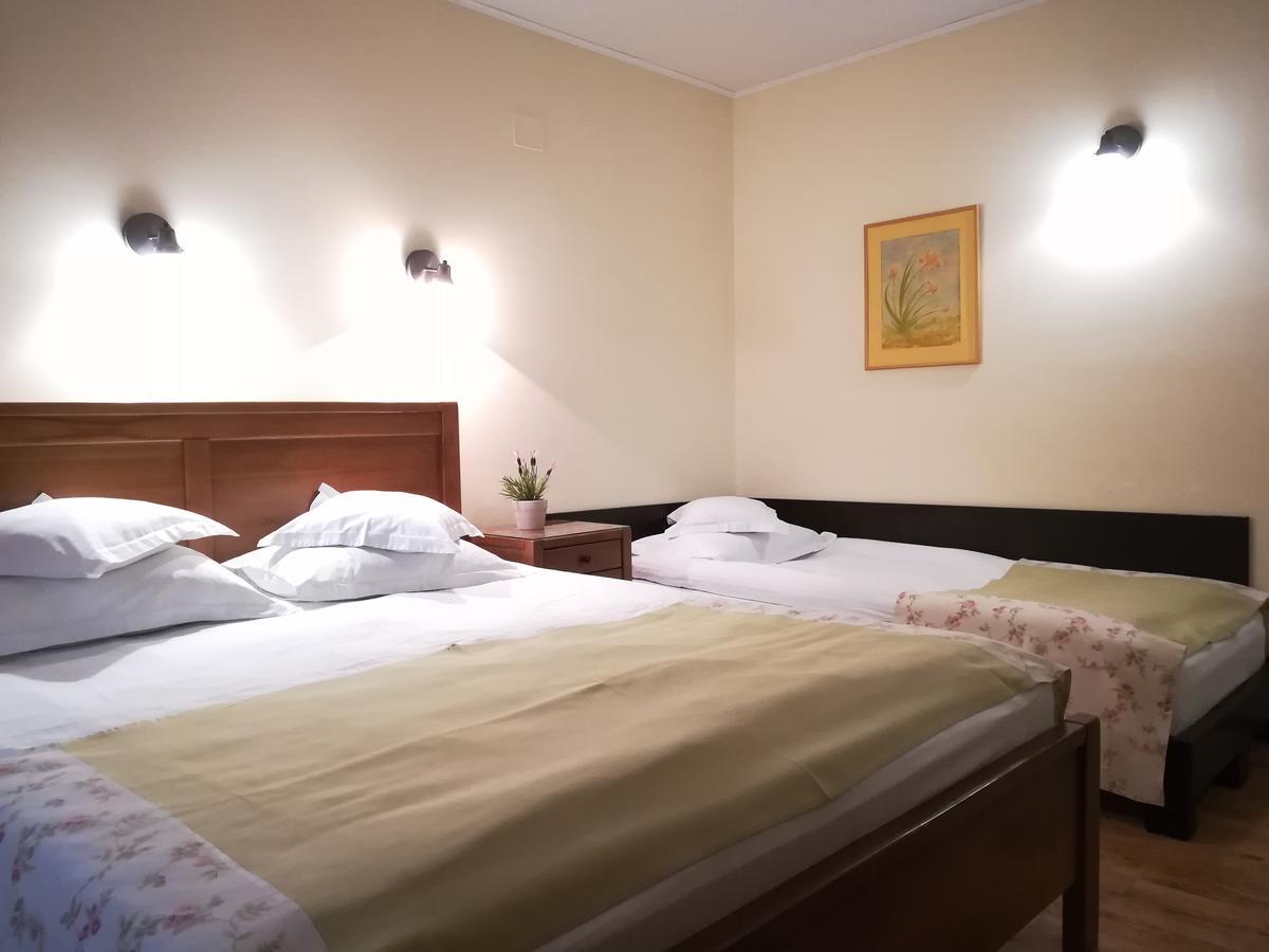 Gasthof Toparceanu - Therme & Airport 3*