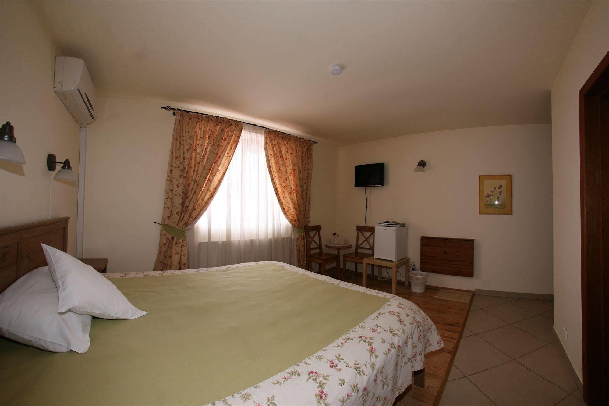 Toparceanu - Therme & Airport Gasthof 3*